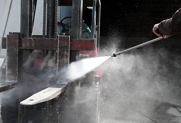 Best Pool Deck Cleaning  in Berne, IN